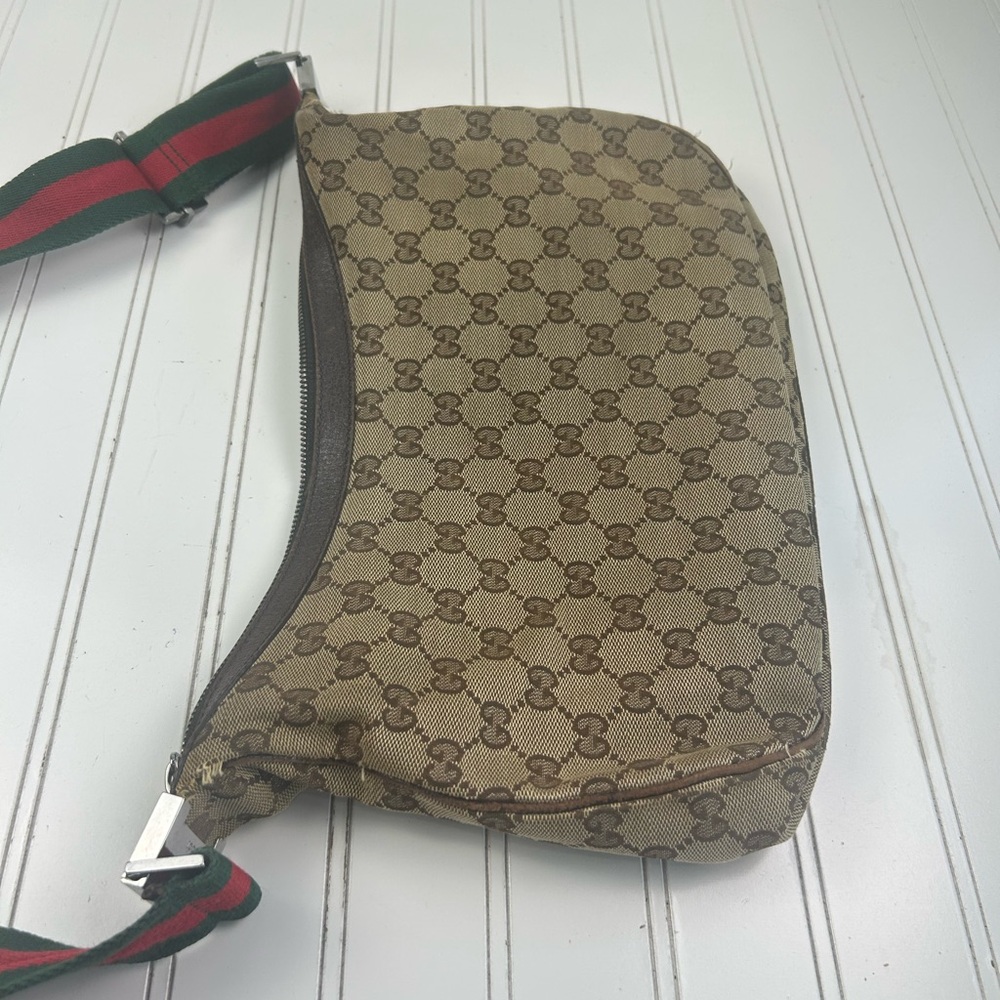 Gucci Beige and Red Shoulder Bag - Picture 9 of 11